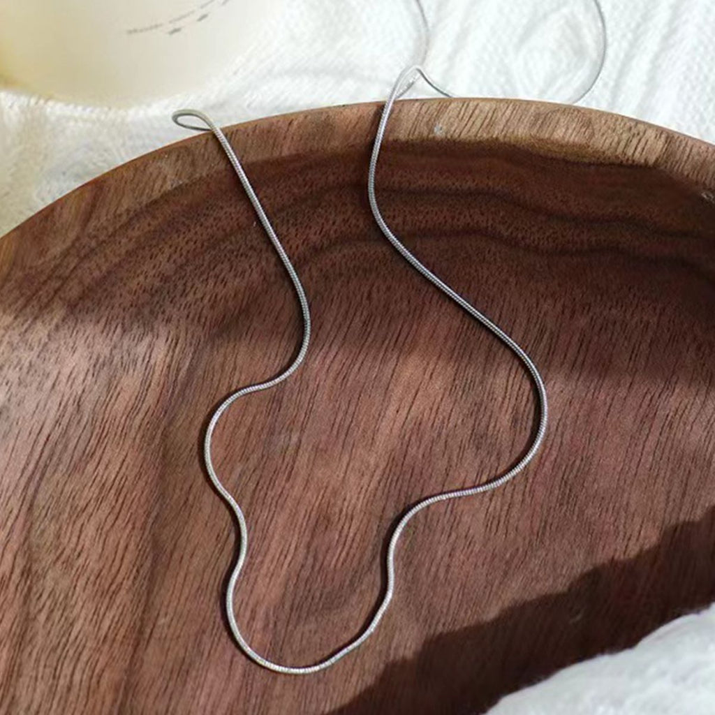 Gargantilla "Essential Silk"